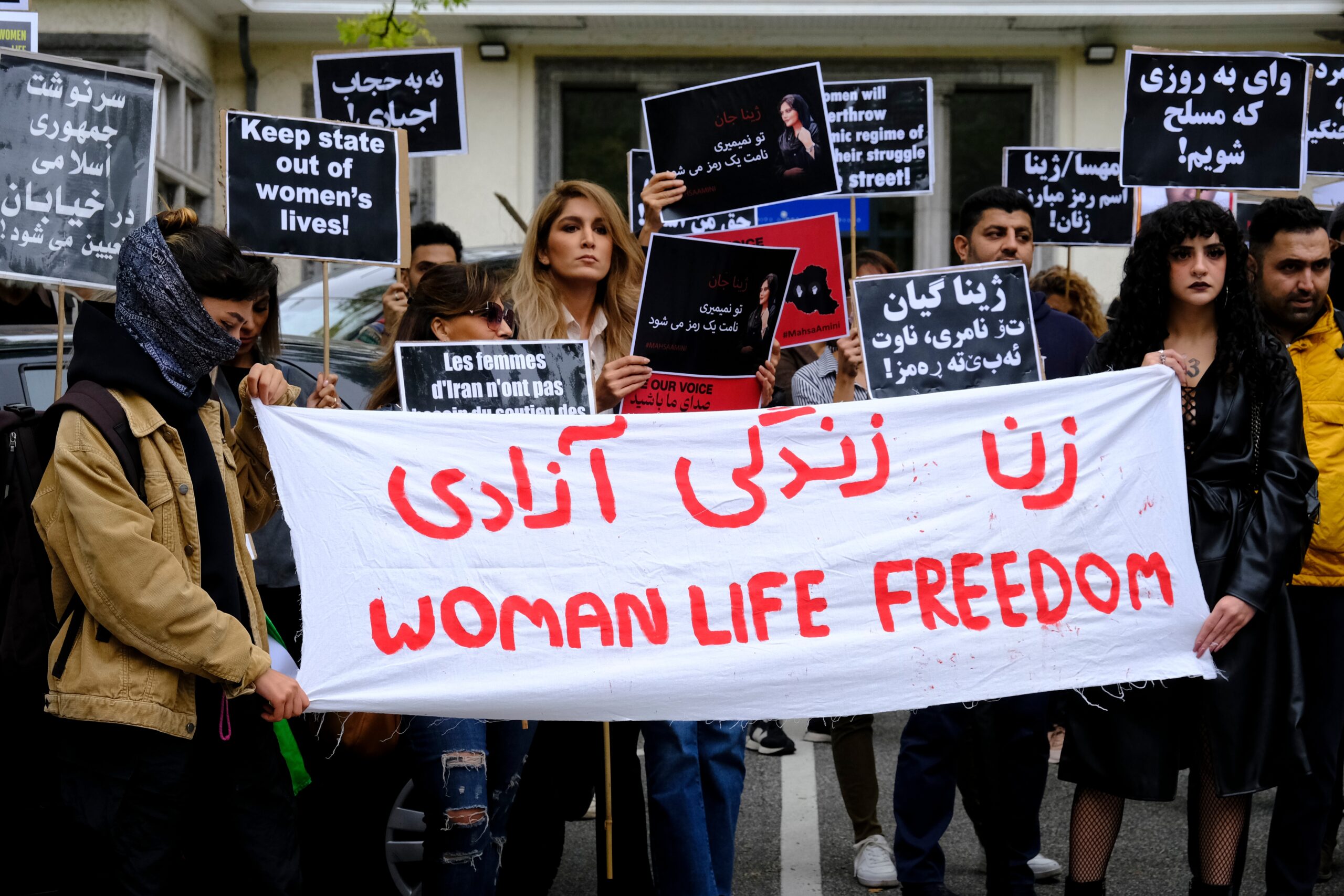 Protestors in the 'Women, Life, Freedom' movement demonstrate in front of the Iranian embassy in Brussels, Belgium on 23 September 2022, following the death of Mahsa Amini in Tehran. Credit: Alexandros Michailidis / Shutterstock.